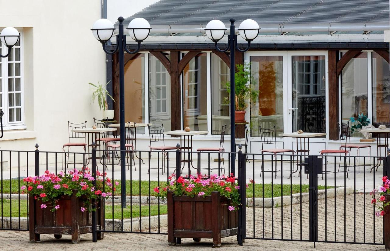Résidence Hôtelière du domaine Chablis Exterior foto